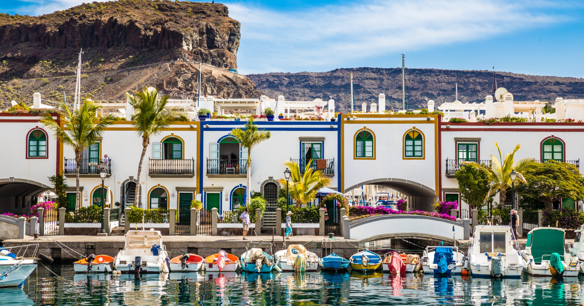 government travel advice canary islands